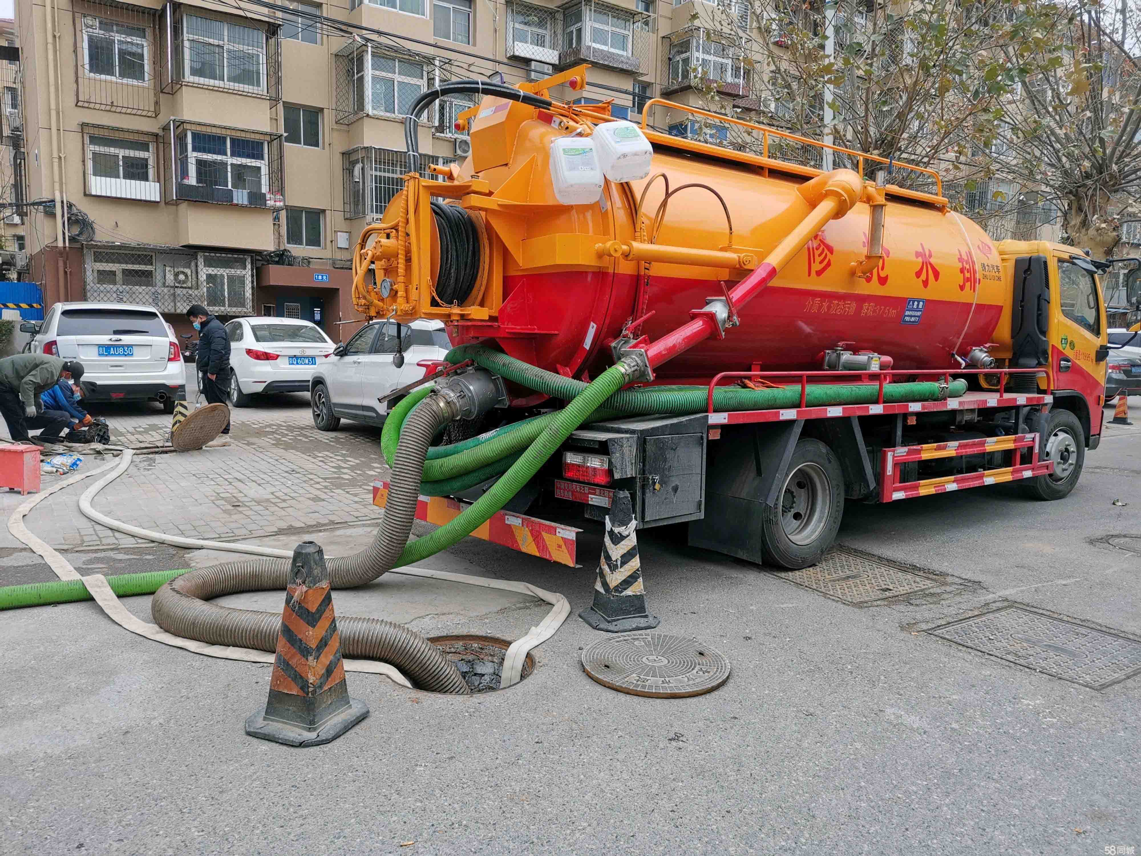 云龙抽粪吸污